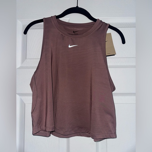 Nike Tops - Nike Women's Dri-FIT Cropped Tank Top